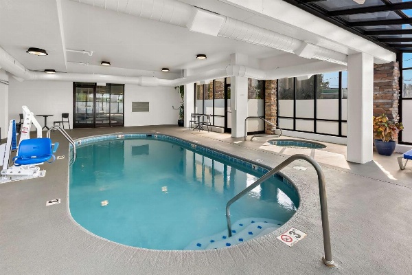Best Western Knoxville Suites image 6